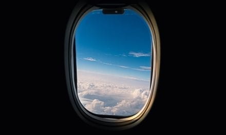 24 Tips To Avoid A Migraine While Traveling